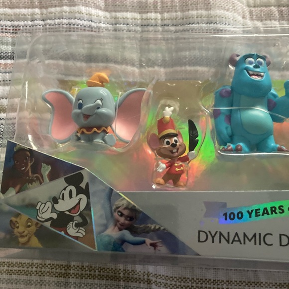New Disney 100 yrsCelebration Collection Limited Edition Dynamic Duo Playset - Picture 3 of 6